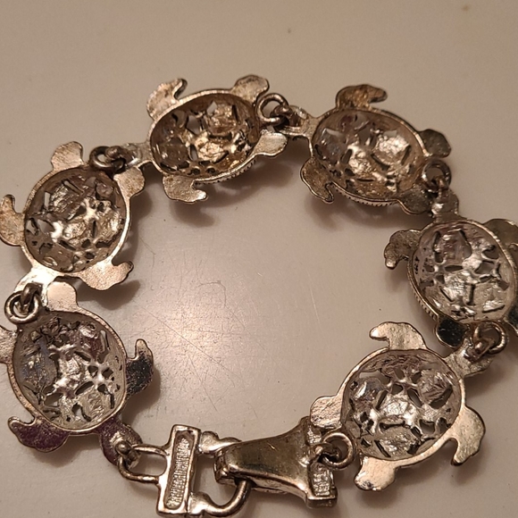 Vintage Silvertone Marcasite Sea Tortoise Link Bracelet - Picture 5 of 7
